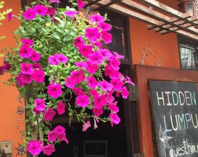 Wat Sam Phraya House | Hidden Lumpu