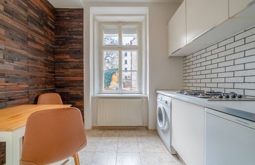 Prague 2 Apartment | Hidden Nook of Old Prague