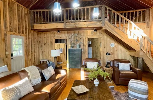Abbeville Cabin | Hidden Oaks Cozy Cabin #5