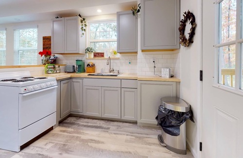 East Fultonham Cabin | Hidden Valley Retreat of Hocking Hills