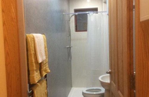 Dunfanaghy Apartment | Hidden village centre first floor apartment at Market Square