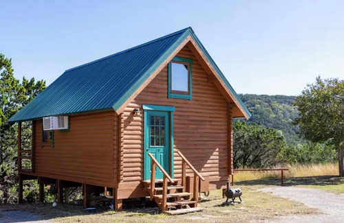 Medina Cabin | Hideaway Cabin: Texas Hill Country Resort/w Pool