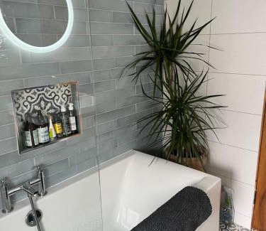 Schull House | Hideaway Cottage