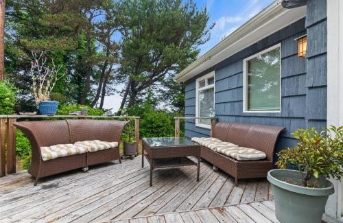 Lincoln City House | Hideaway on Dune