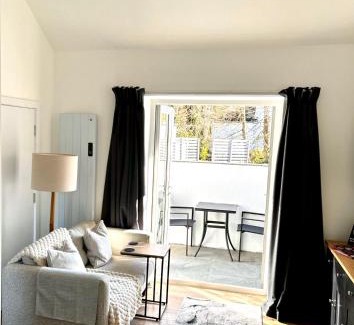 Waterhead Apartment | Hideaway Suite