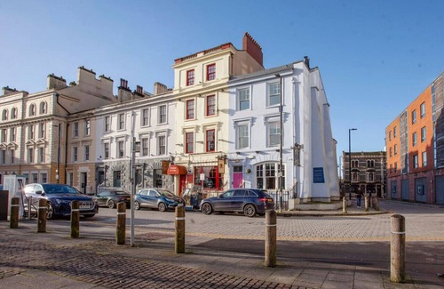 Butetown House | higgihaus 5 5 of 7 Rooms Monday - Friday