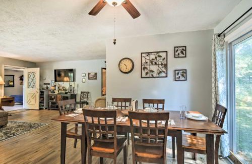 Higgins Lake House | Higgins Lake Getaway with Fire Pit, Walk to Beach!