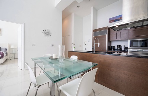 Brickell Condo | High Ceiling Condo at Icon Brickell with Bay & City View and 5 star amenities