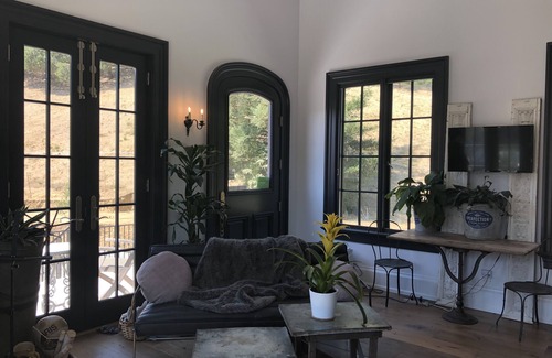 Los Gatos Cottage | High end comfort minutes from downtown Los Gatos
