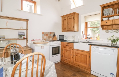 Uffculme Cottage | HIGH PARK BARN, pet friendly, with a garden in Uffculme