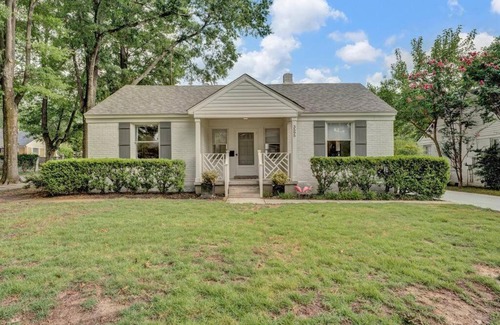 University District House | High Point Terrace Bungalow