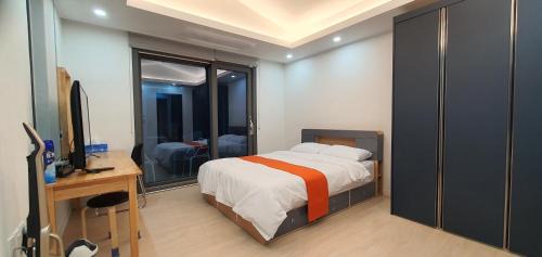 Pinari-gol House | High-Quality House Ocean view