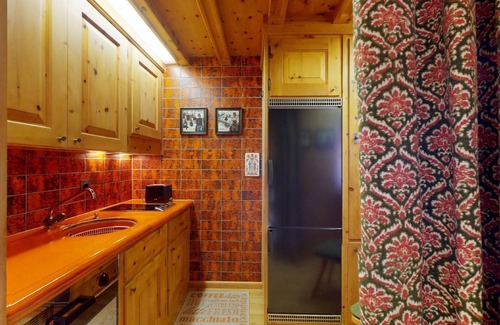 St. Moritz Apartment | High-quality wood-clad 1-room flat on the 2nd floor for 2 persons.