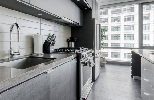 North Rosslyn Apartment | High-Rise Apt in Arlington VA