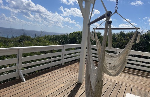 Rainbow Bay House | High Seas as seen on HGTV’s ‘Bahamas Life’. Starlink internet, solar power.
