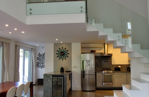 Maresias House | HIGH STANDARD HOUSE IN CANTO DO MOREIRA (Pé na Areia)