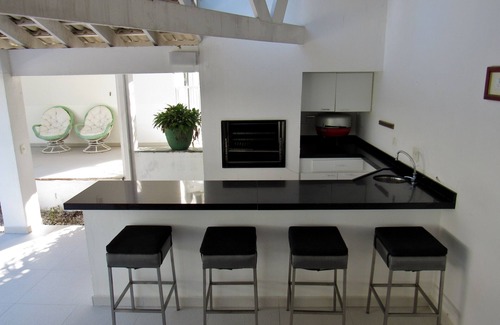 Maresias House | HIGH STANDARD HOUSE IN CANTO DO MOREIRA (Pé na Areia)
