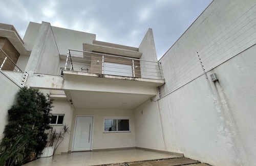 Regiao Norte House | High-standard townhouse with pool and barbecue in Foz