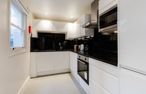 Royal Borough of Kensington and Chelsea Apartment | High Street Kensington Apartments