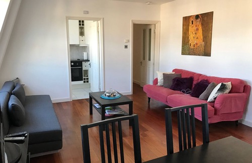 Royal Borough of Kensington and Chelsea Apartment | High Street Kensington Rooftop Apartment
