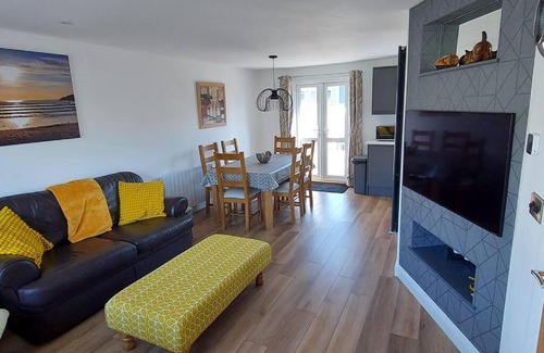 Braunton House | High Tide