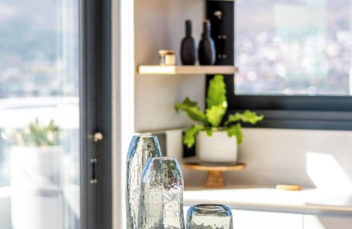 Cape Town City Centre Apartment | Highest Penthouse in City - Pool and Panoramic Views