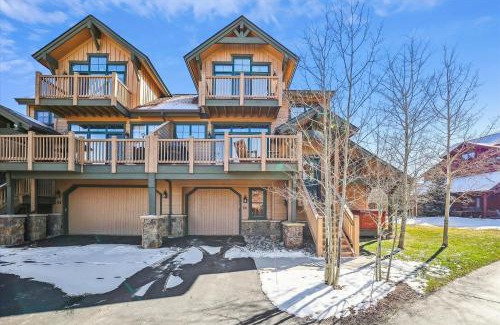 The Highlands House | Highland Greens 56 townhouse