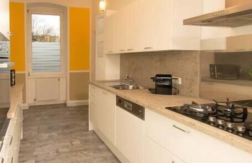 Kaisermuhlen Apartment | Highlight Suite Donaustadt