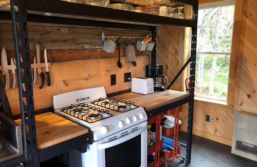Lubec Cottage | HIGHTIDE! A waterfront downeast retreat adjacent to West Quoddy Head State Park