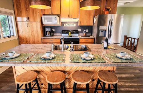 Mineral Point Cottage | Hike/Bike/UTV-Cheese Country Trail Stay