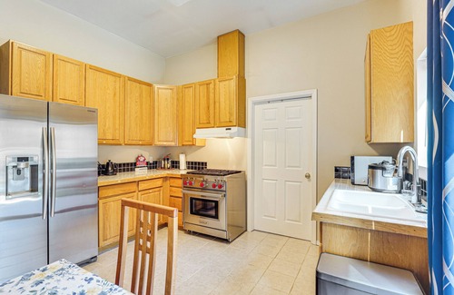 Issaquah House | Hike & Explore: Guest Suite w/Deck in Issaquah