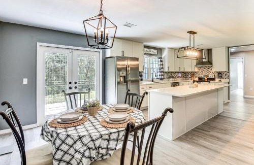 Silver Springs House | Hike, Fish and Explore Retreat in Silver Springs!