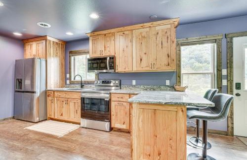 Viola House | Hike, Fish and Relax Kickapoo River Cabin!