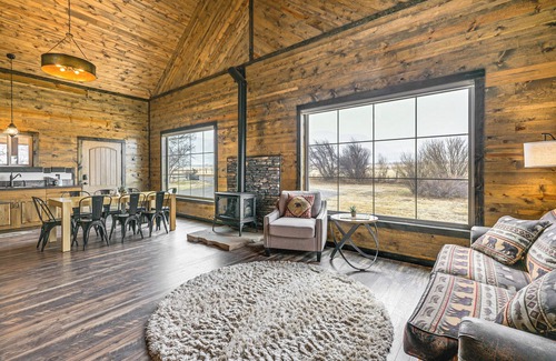 Del Norte Cabin | Hike, Hunt & Unwind: Mtn-View Cabin in Del Norte!