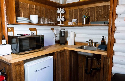Mount Laguna Cabin | Hiker's Haven Summary