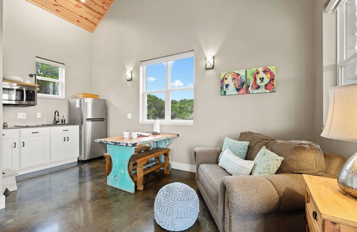 Dripping Springs Cottage | Hill Country Casitas