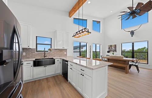 Kerrville House | Hill Country Escape W/views Plus, Hot-tub and Pet Friendly!