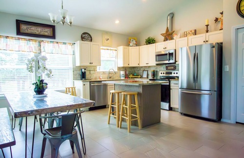 Dripping Springs Other | Hill Country Hospitality - farmhouse on 20 beautiful, nature-filled acres!
