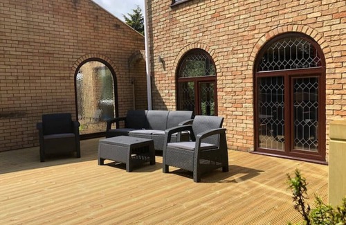 Grimsby House | Hill Crest House Lincolnshire With Indoor Pool