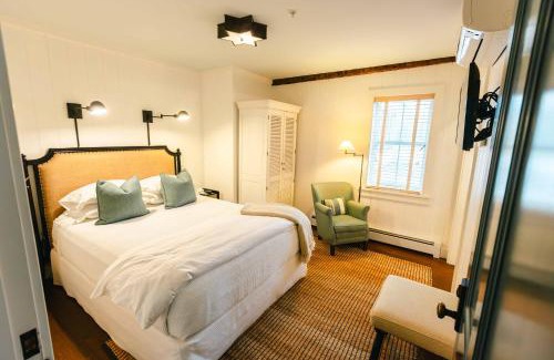Sunderland Hotel | Hill Farm Inn - Manchester