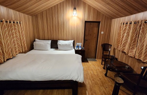 Mount Abu Hotel | Hill 'N' You - A Boutique Garden Resort