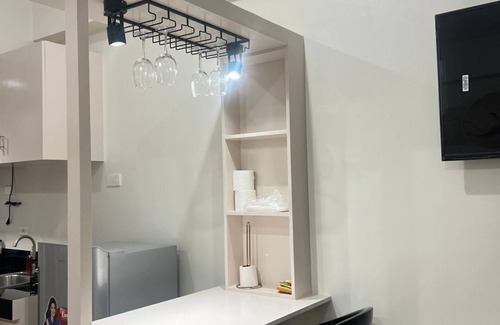 Caloocan Condo | Hill Residence by Sarah Rentals