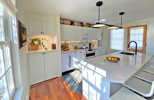 Florence House | Hill Ross Guest Suite on Historic Homestead