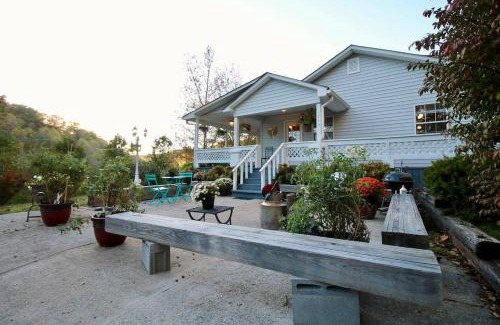 Whites Creek House | Hillbilly haven