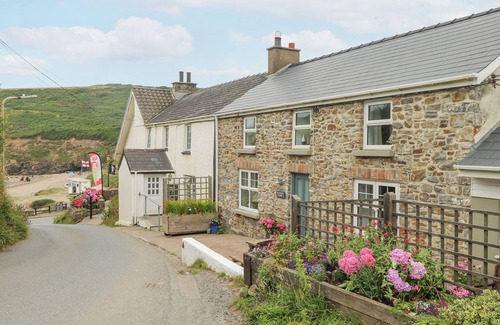 Nolton Cottage | Hillbrook House