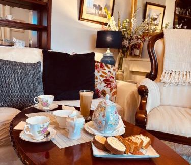 Foxford Bed & Breakfast | Hillcrest farmhouse Bed & Breakfast