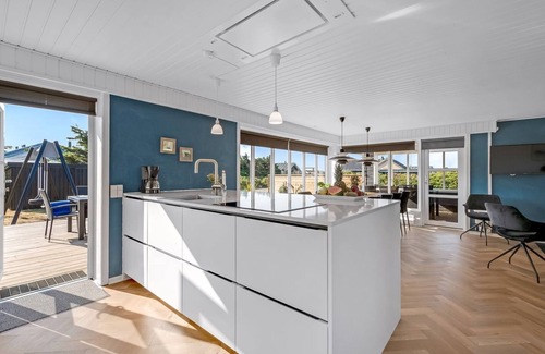 Sondervig House | "Hillevi" - 200m from the sea by Interhome