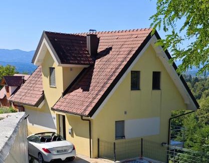 Trska Gora House | Hillhouse Novo mesto