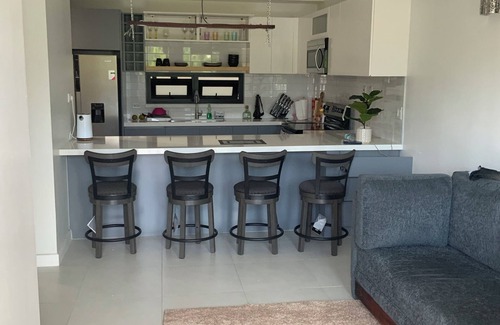 New Kingston Apartment | Hills view suite @Via Braemar