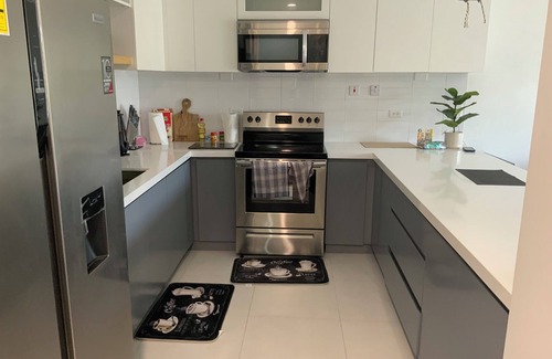 New Kingston Apartment | Hills view suite @Via Braemar